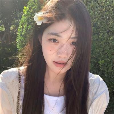大明湖畔有人家 封面