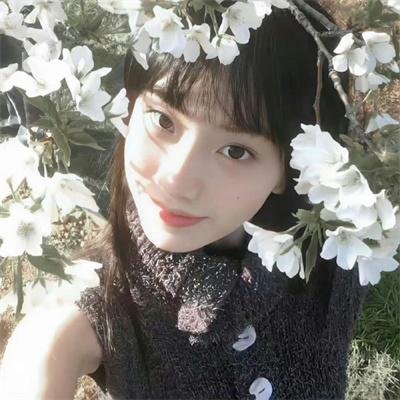 男爵的同桌小女生 封面