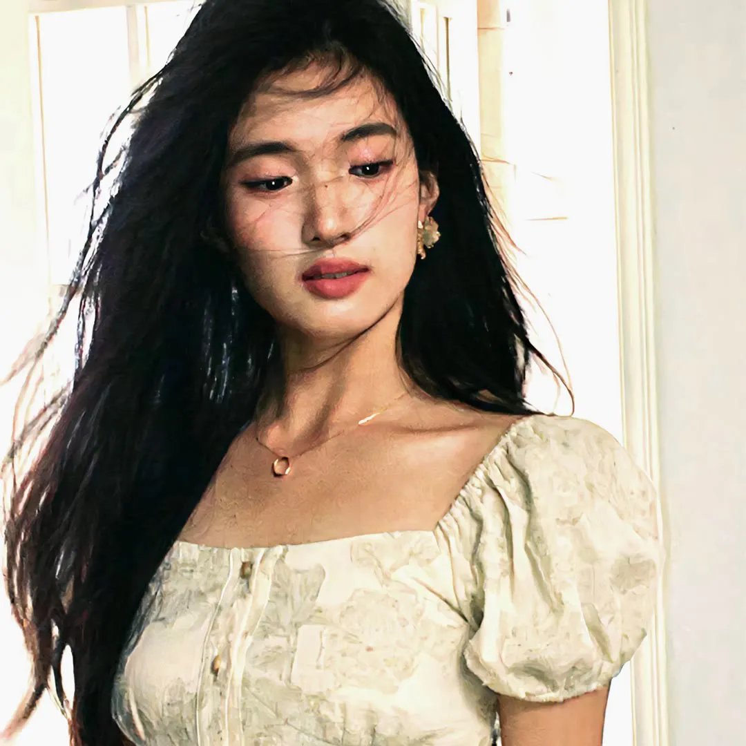 美丽的村庄，漂亮的火焰 封面